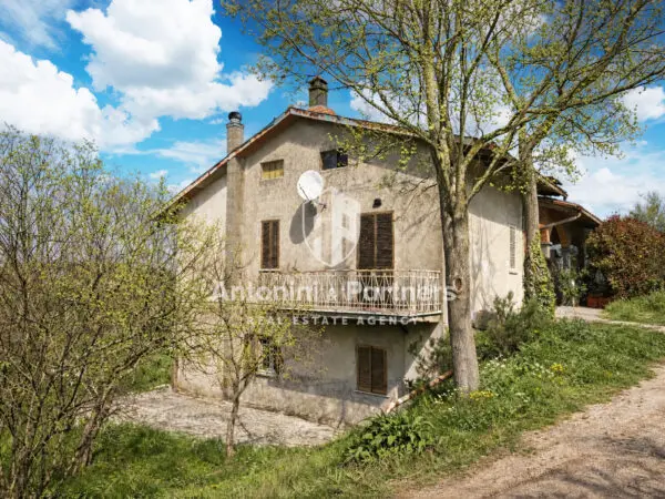 Terratetto strada Provinciale 418, Todi