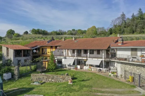 Porzione Di Casa via Zimone 49, Viverone