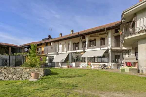 Porzione Di Casa via Zimone 49, Viverone