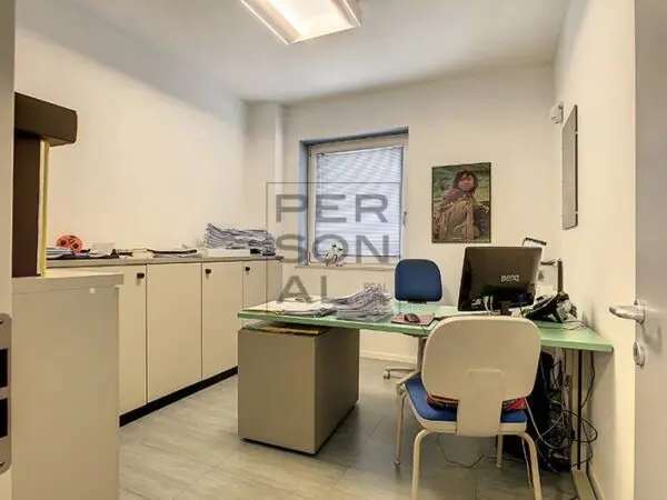 Capannone Industriale via, Trento
