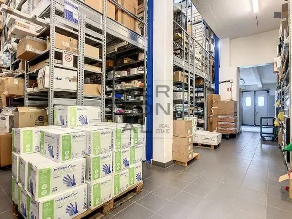 Capannone Industriale via, Trento