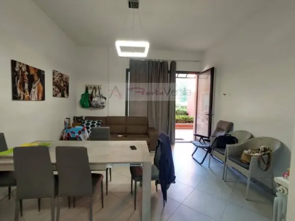 Appartamento via, Pietrasanta