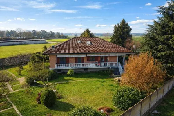 Villa via, Alessandria
