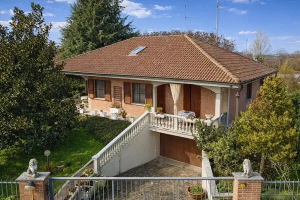 Villa via, Alessandria