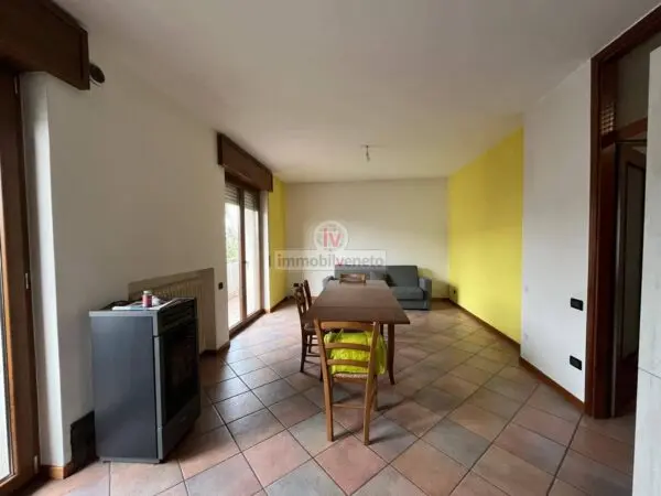 Appartamento via Roccolo 3, Valdastico