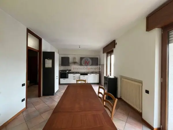Appartamento via Roccolo 3, Valdastico