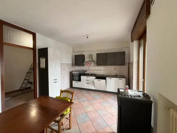 Appartamento via Roccolo 3, Valdastico