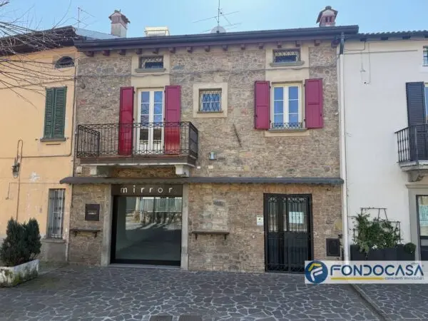 Locale Commerciale via 2, Villachiara