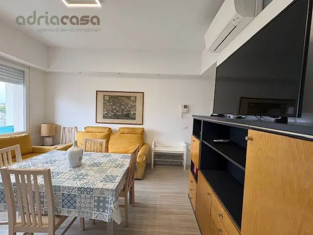 Immagine per Appartamento in affitto a Riccione Viale D'annunzio 