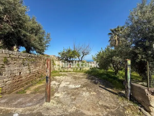 Villa via Delle Aragoste, Augusta