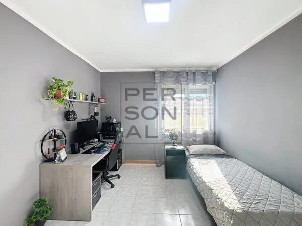Appartamento via, Ton