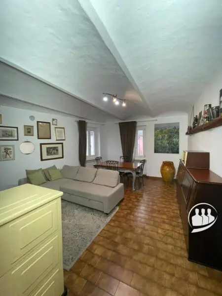 Appartamento piazza Risorgimento, Villa San Secondo