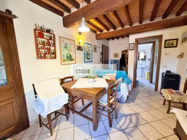Appartamento via Cugnia, Seravezza