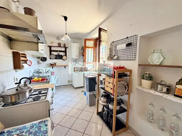 Appartamento via Cugnia, Seravezza