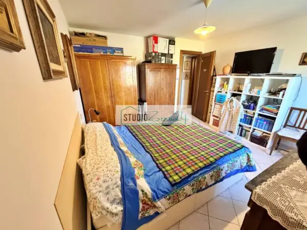 Appartamento via Cugnia, Seravezza