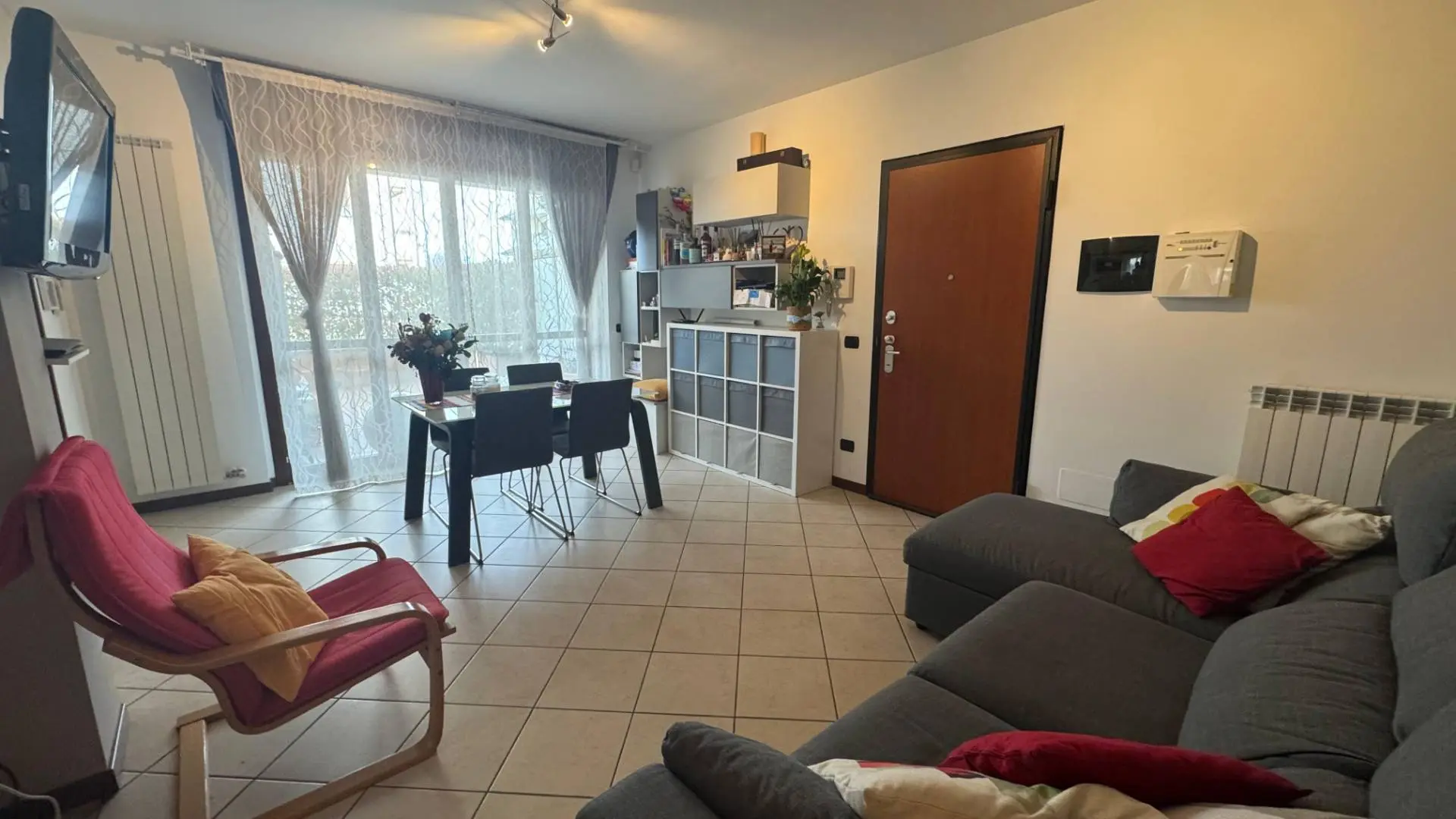 Immagine per Appartamento in vendita a Gorla Minore Ugo Foscolo 