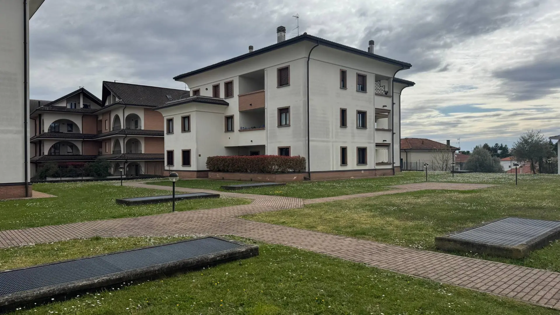 Immagine per Appartamento in vendita a Gorla Minore Ugo Foscolo 