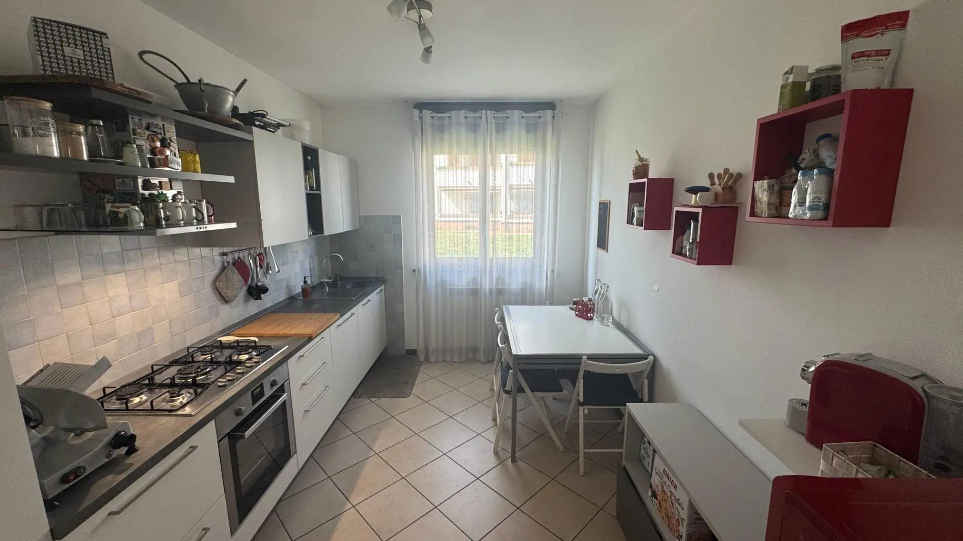 Immagine per Appartamento in vendita a Gorla Minore Ugo Foscolo 