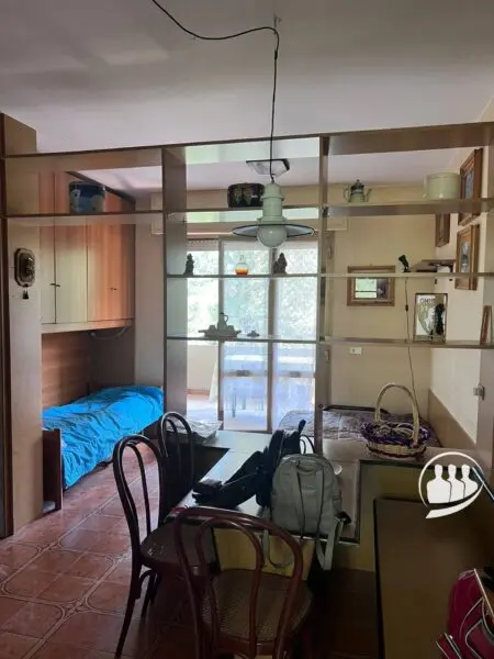Appartamento via San Grato 32, Viola