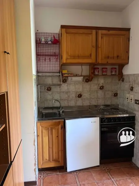 Appartamento via San Grato 32, Viola