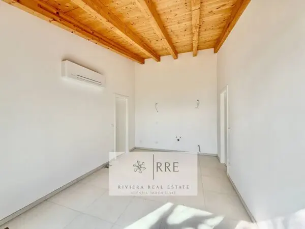 Appartamento via Aurelia, Tovo San Giacomo