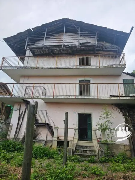 Casa Semindipendente via Case Villà 49, Viù