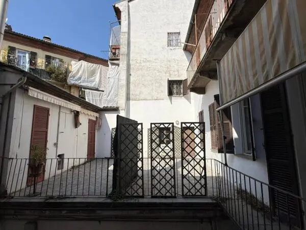 Stabile/Palazzo via, Alessandria