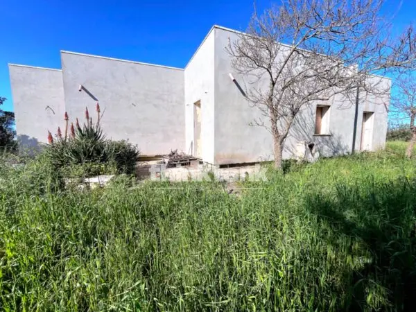Villa via Contrada Tribastone, Ragusa
