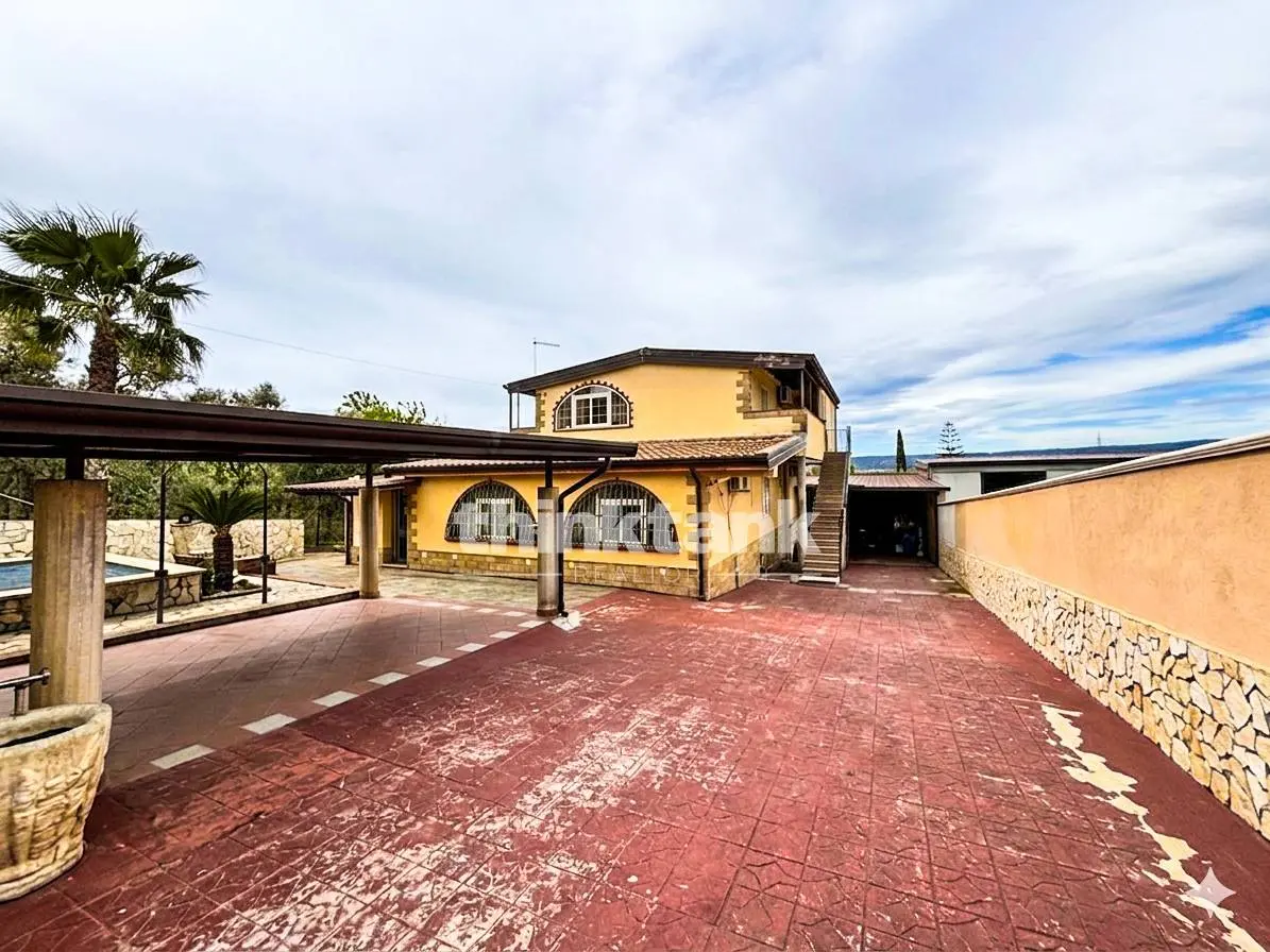 Immagine per Villa in vendita a Floridia Via Luigi Volpicelli 
