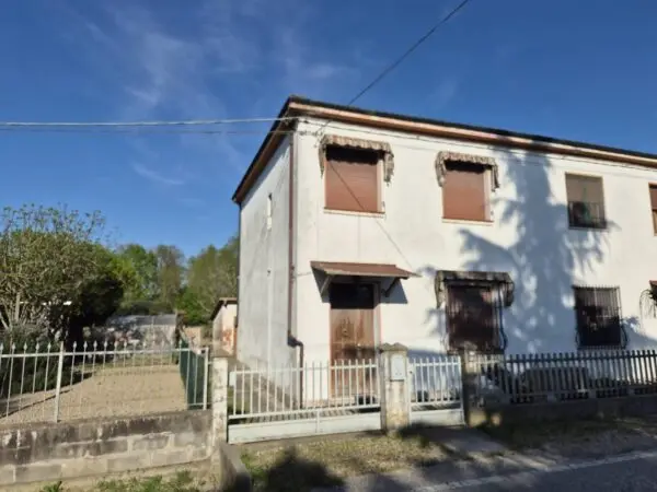 Casa Indipendente Via Antonio E Nicolo' Beccari 48, Ferrara
