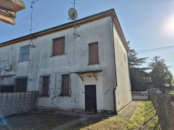 Casa Indipendente Via Antonio E Nicolo' Beccari 48, Ferrara