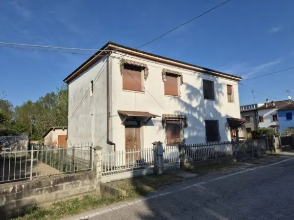 Casa Indipendente Via Antonio E Nicolo' Beccari 48, Ferrara