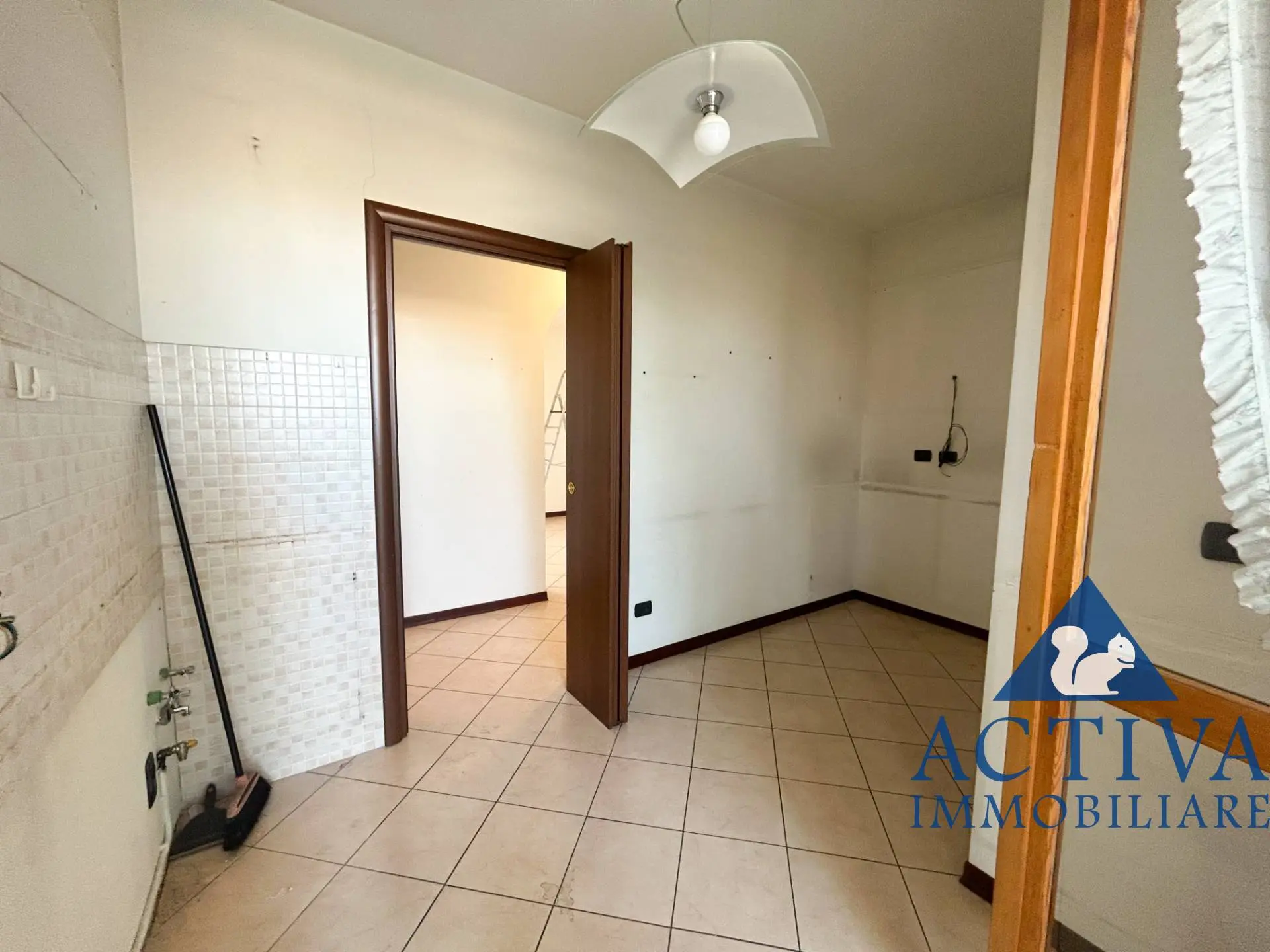 Immagine per Appartamento in vendita a Gorla Minore Via Ambrogio Colombo 13