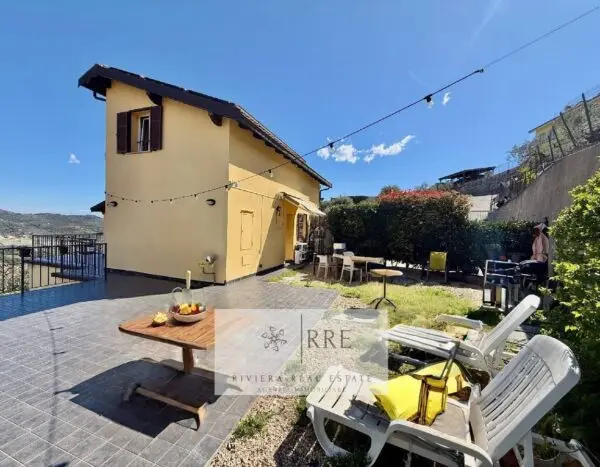 Villetta A Schiera strada Civezza - Poggi, Imperia