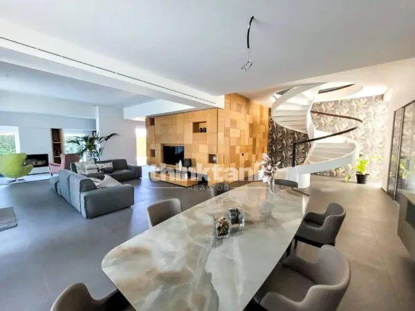 Villa via Timone Zaccanazzo, Acireale