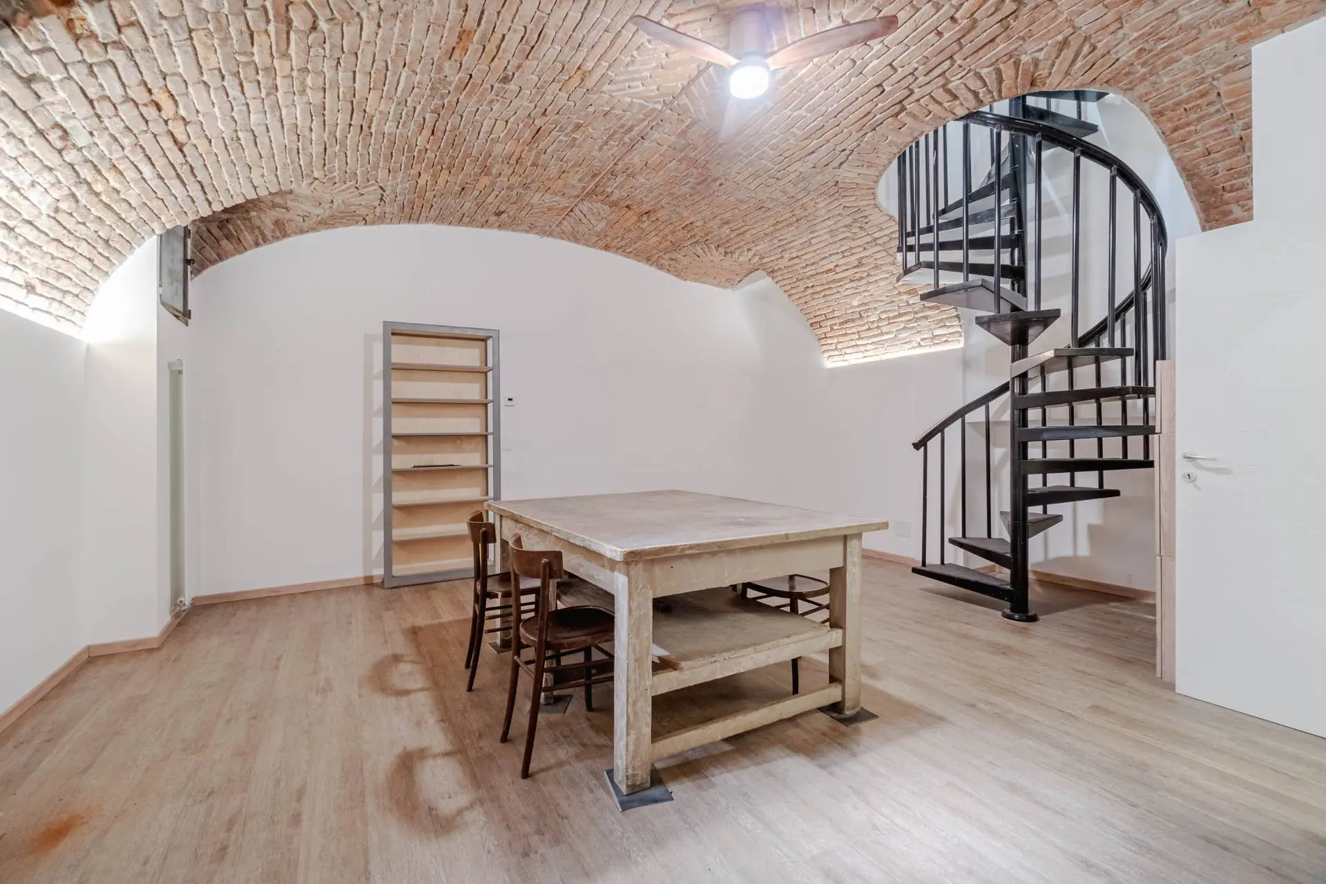 Immagine per Laboratorio in vendita a Torino Via Garibaldi 53