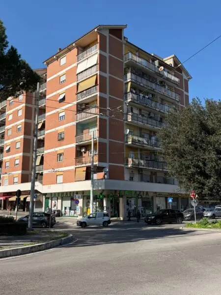 Appartamento via Rodolfo Morandi, Roma