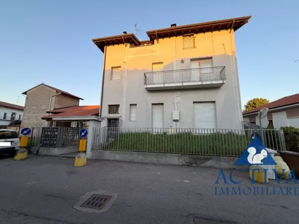 Appartamento via Delle Api 5, Busto Arsizio