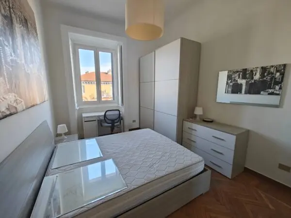 Appartamento via Spartaco 38, Milano