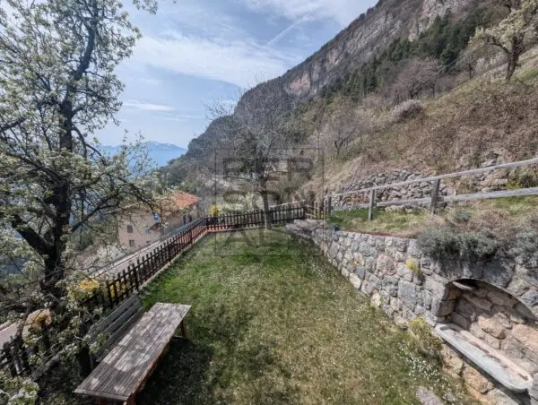 Appartamento via, Volano