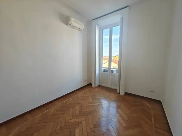 Appartamento via Spartaco 38, Milano