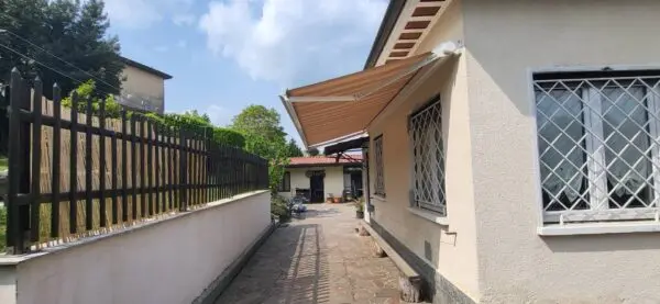 Villa via Ticino, Varallo Pombia