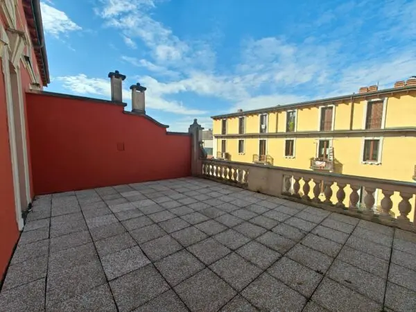 Appartamento via Spartaco 38, Milano