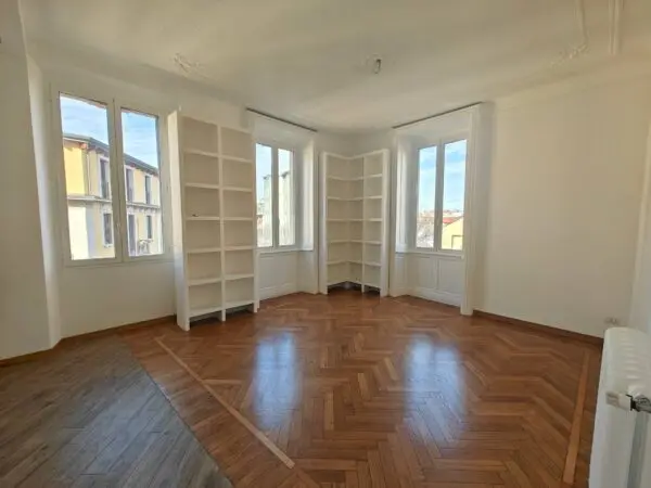 Appartamento via Spartaco 38, Milano