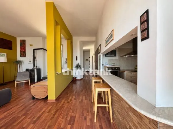 Appartamento via Albania, Siracusa