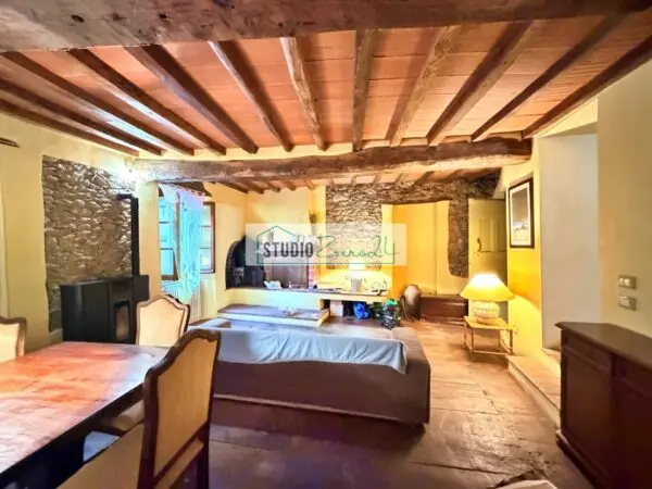 Casa Semindipendente via Dei Portici, Stazzema