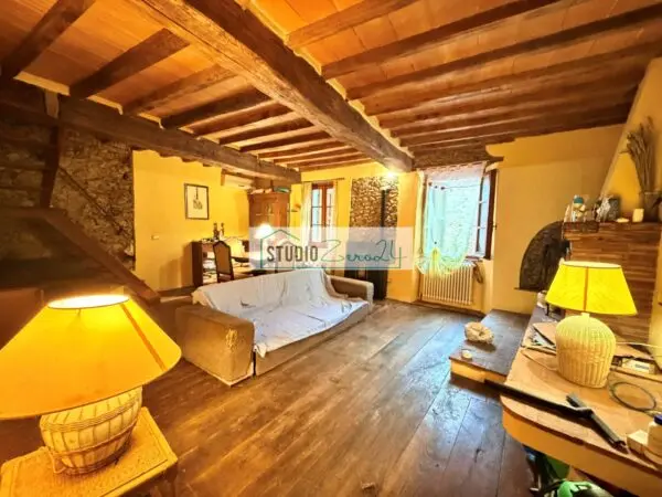 Casa Semindipendente via Dei Portici, Stazzema