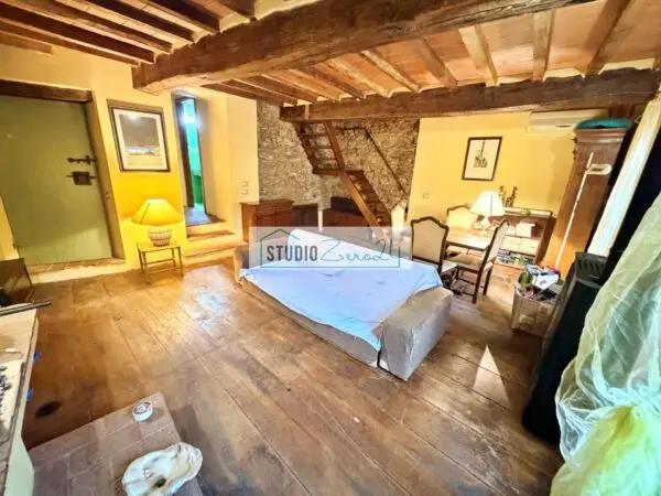 Casa Semindipendente via Dei Portici, Stazzema