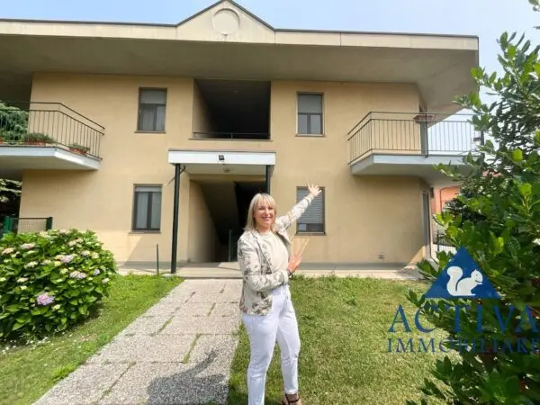 Appartamento via Monteberico 193, Samarate