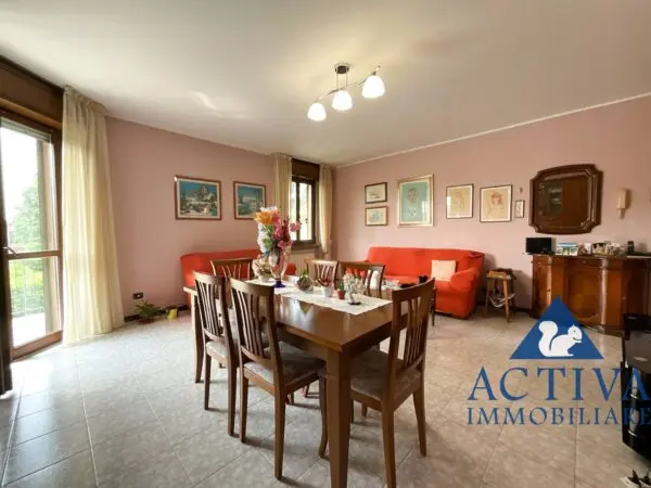Appartamento via Monteberico 193, Samarate
